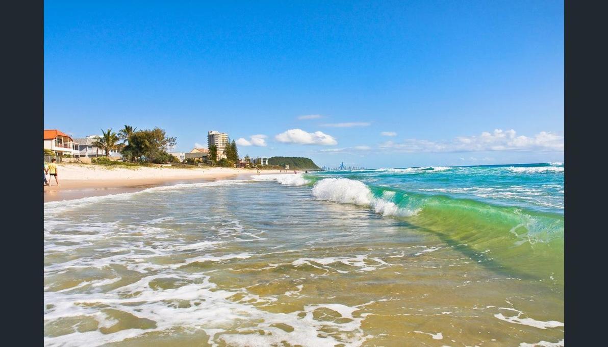 Sunrise On The Beach Gold Coast Esterno foto